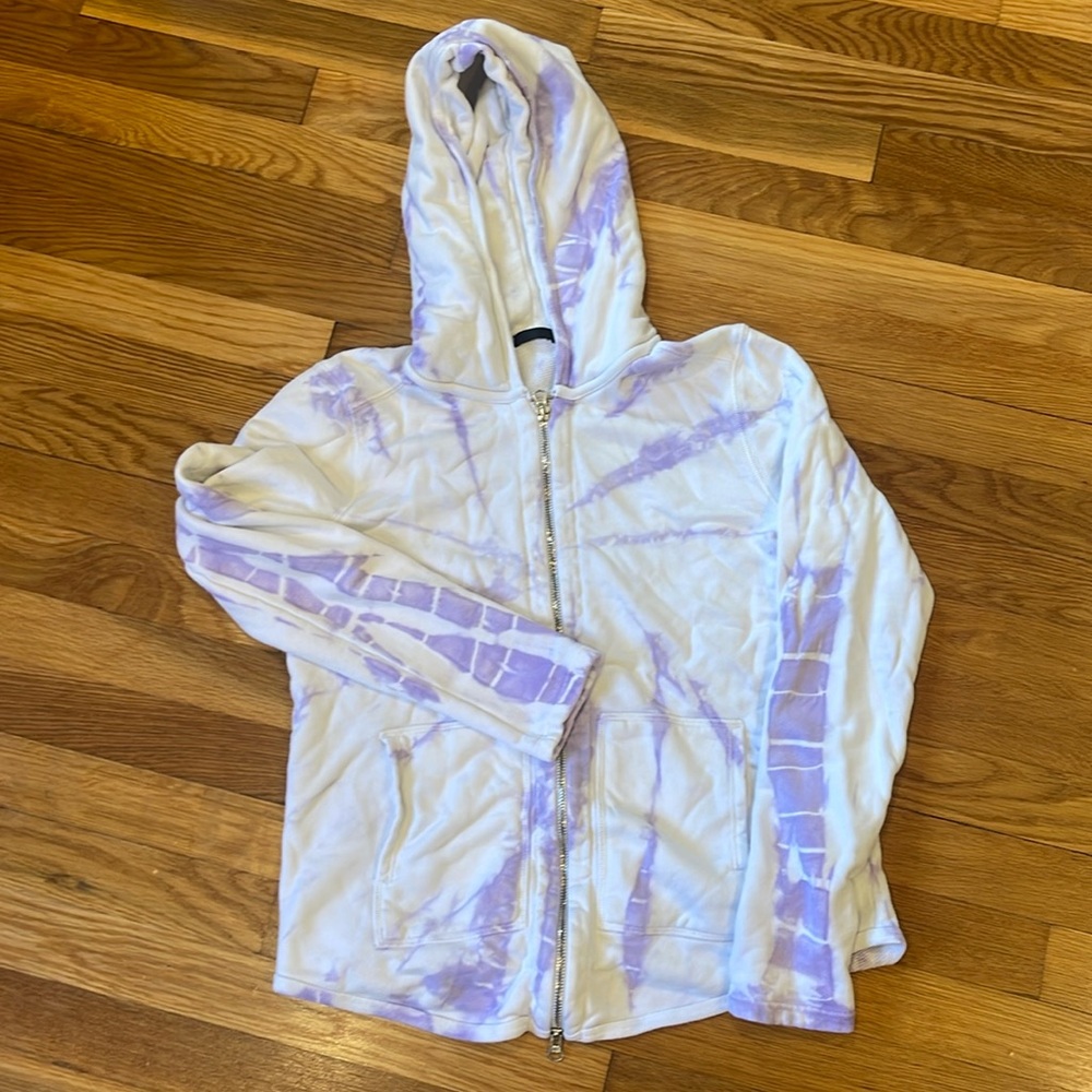 ATM woman’s sweater shirt size small